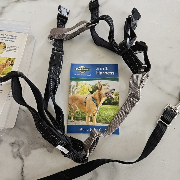 Petsafe 3 in 1 Dog harness Medium New in box - Picture 16 of 16
